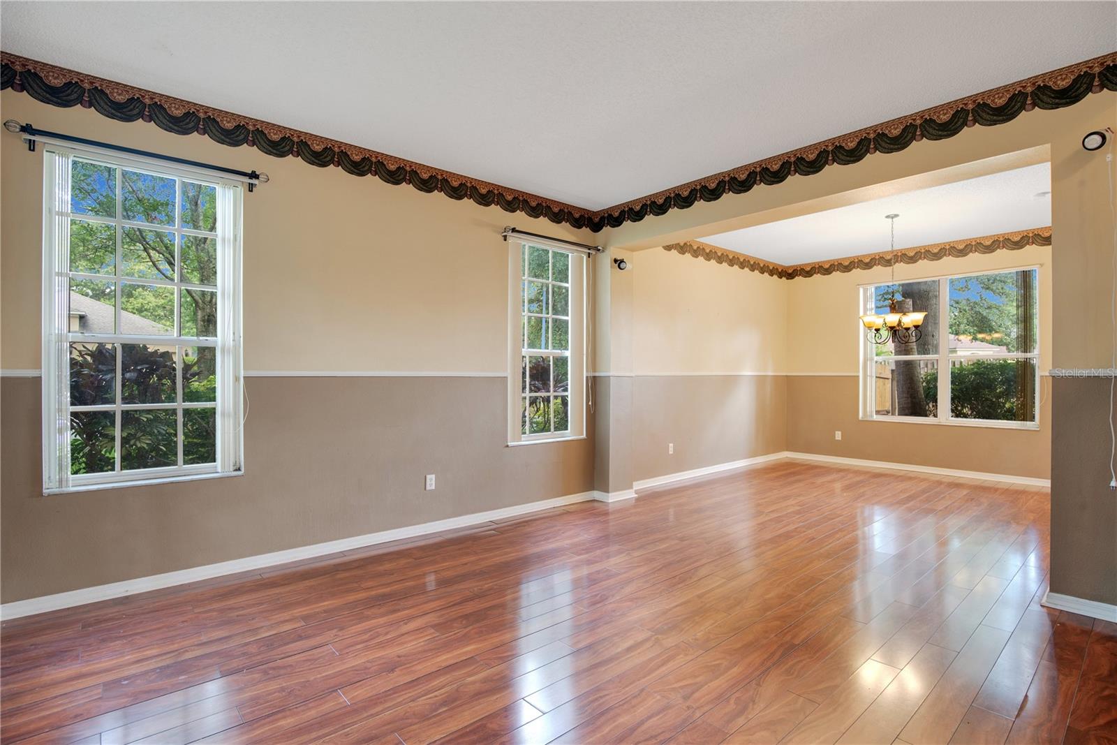 Image 7 of 32 For 2794 Cullens Court