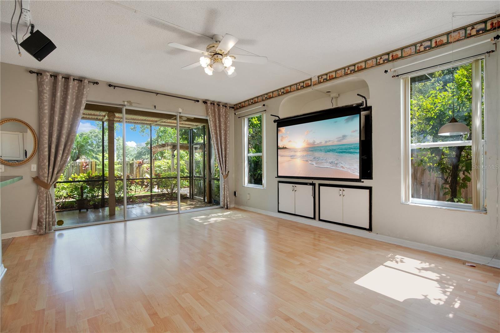 Image 9 of 32 For 2794 Cullens Court