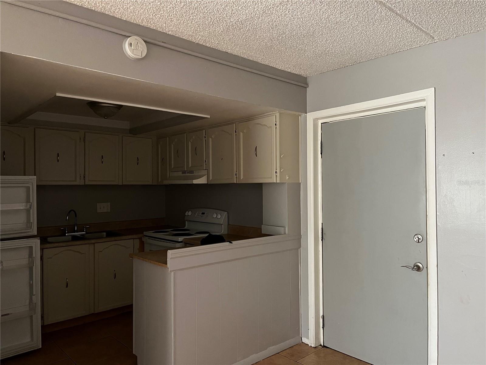 Image 6 of 14 For 1902 Honour Road 11