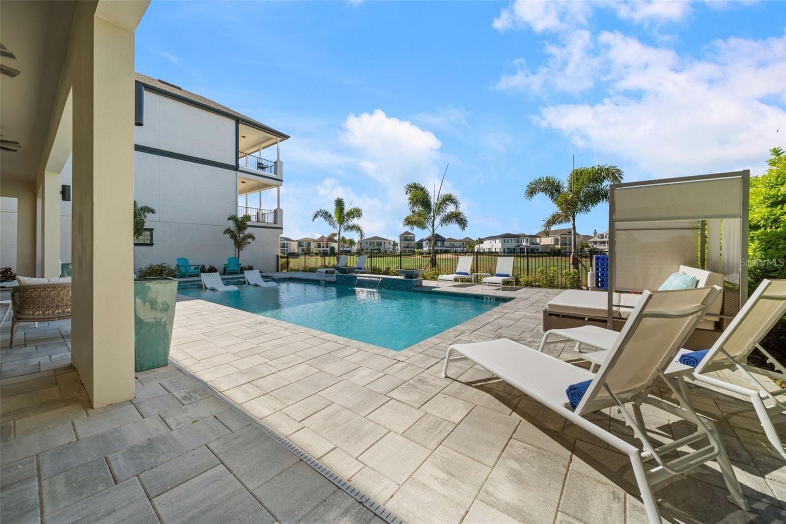 Image 4 of 78 For 1526 Euston Drive