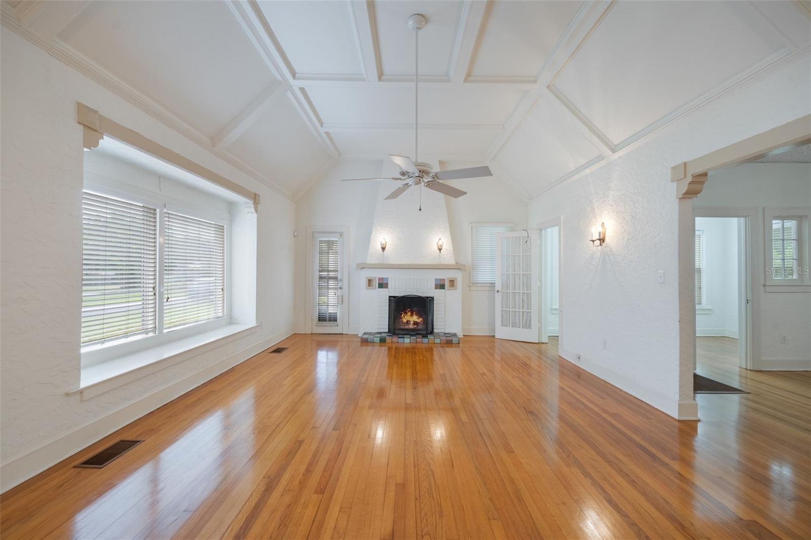Image 15 of 71 For 2101 Lily Court