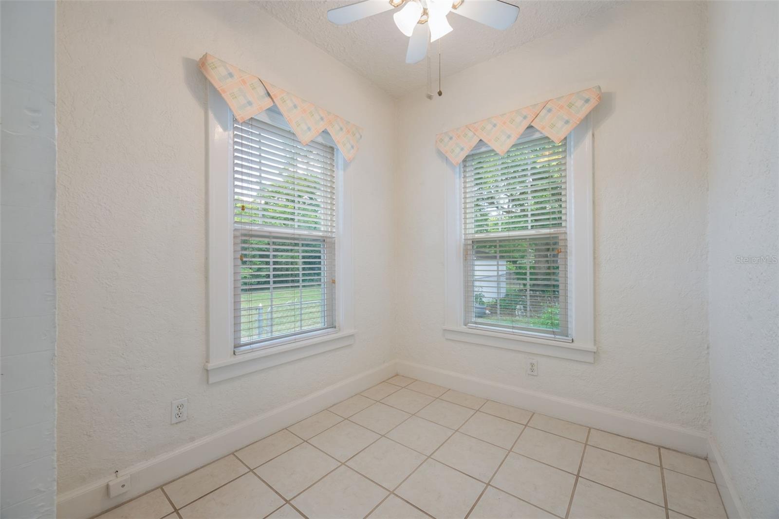 Image 29 of 71 For 2101 Lily Court