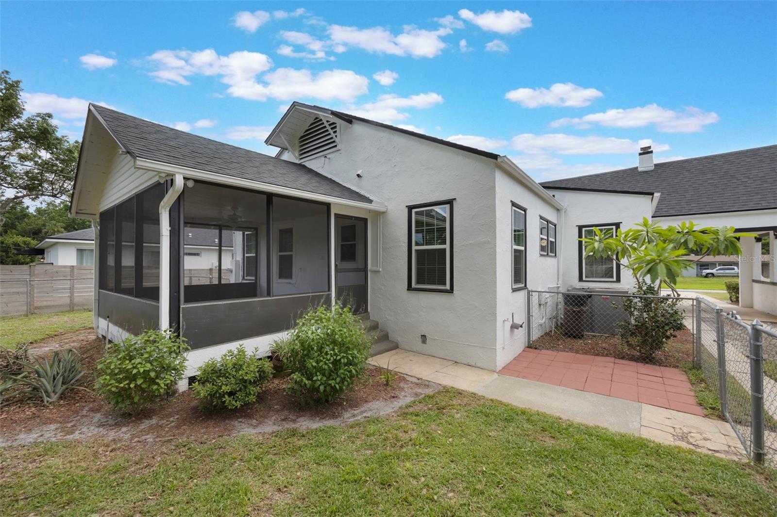 Image 48 of 71 For 2101 Lily Court