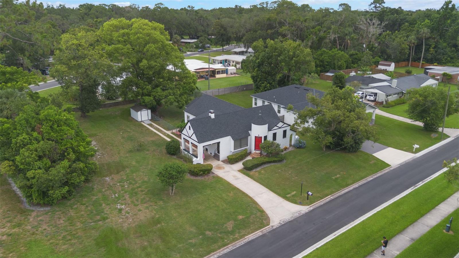 Image 60 of 71 For 2101 Lily Court