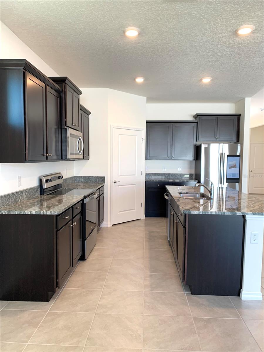 Image 11 of 25 For 13374 Waterleaf Garden Circle