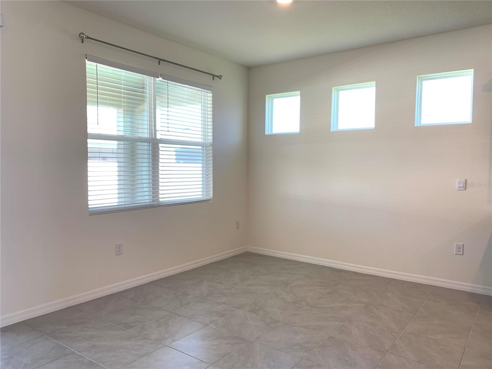 Image 6 of 25 For 13374 Waterleaf Garden Circle