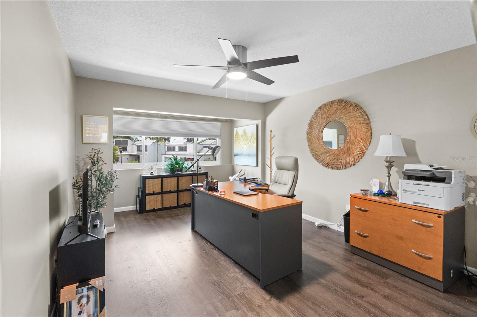 Listing photo id 9 for 4203 Fairway Run Na