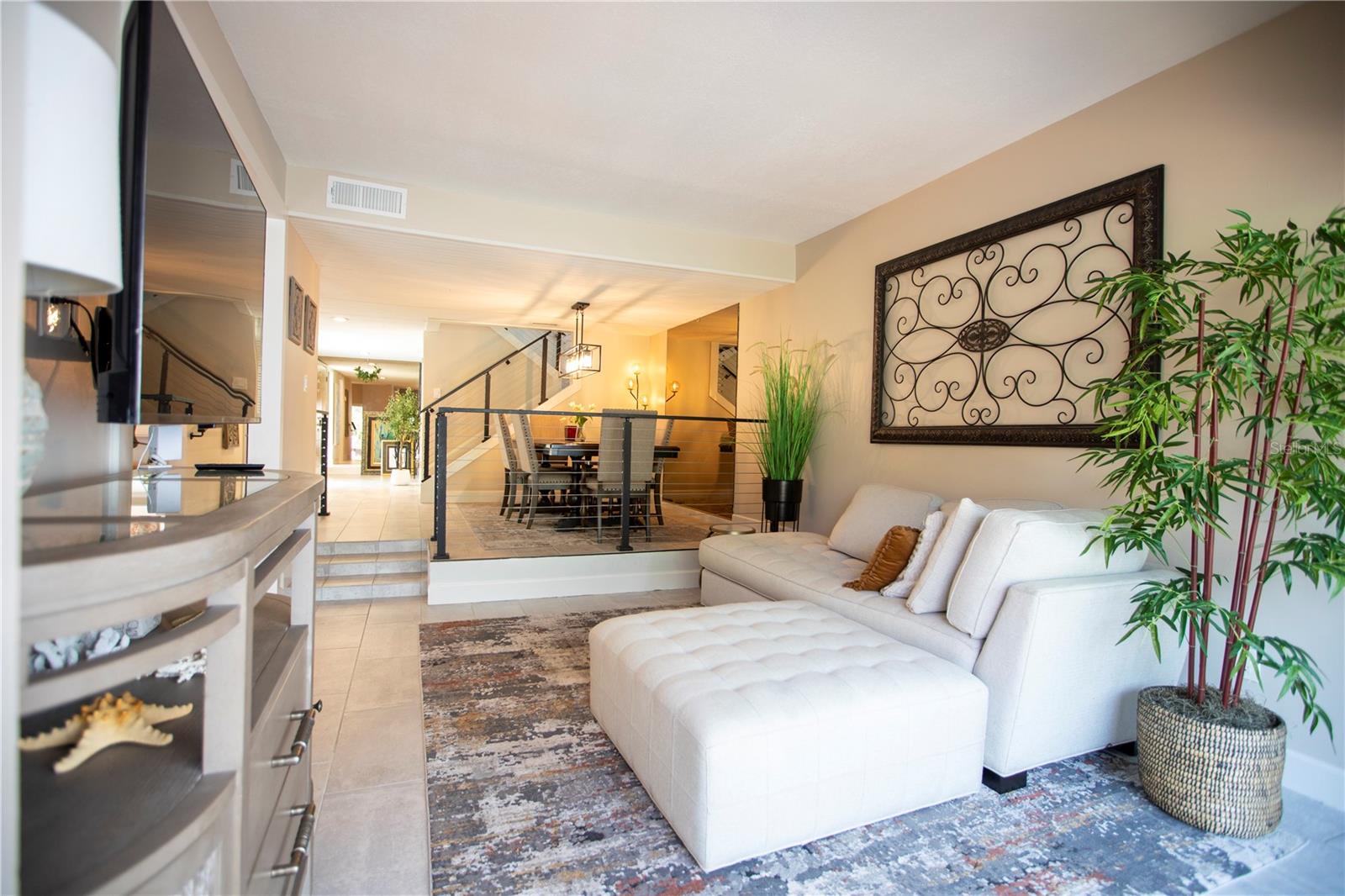 Listing photo id 4 for 4203 Fairway Run Na