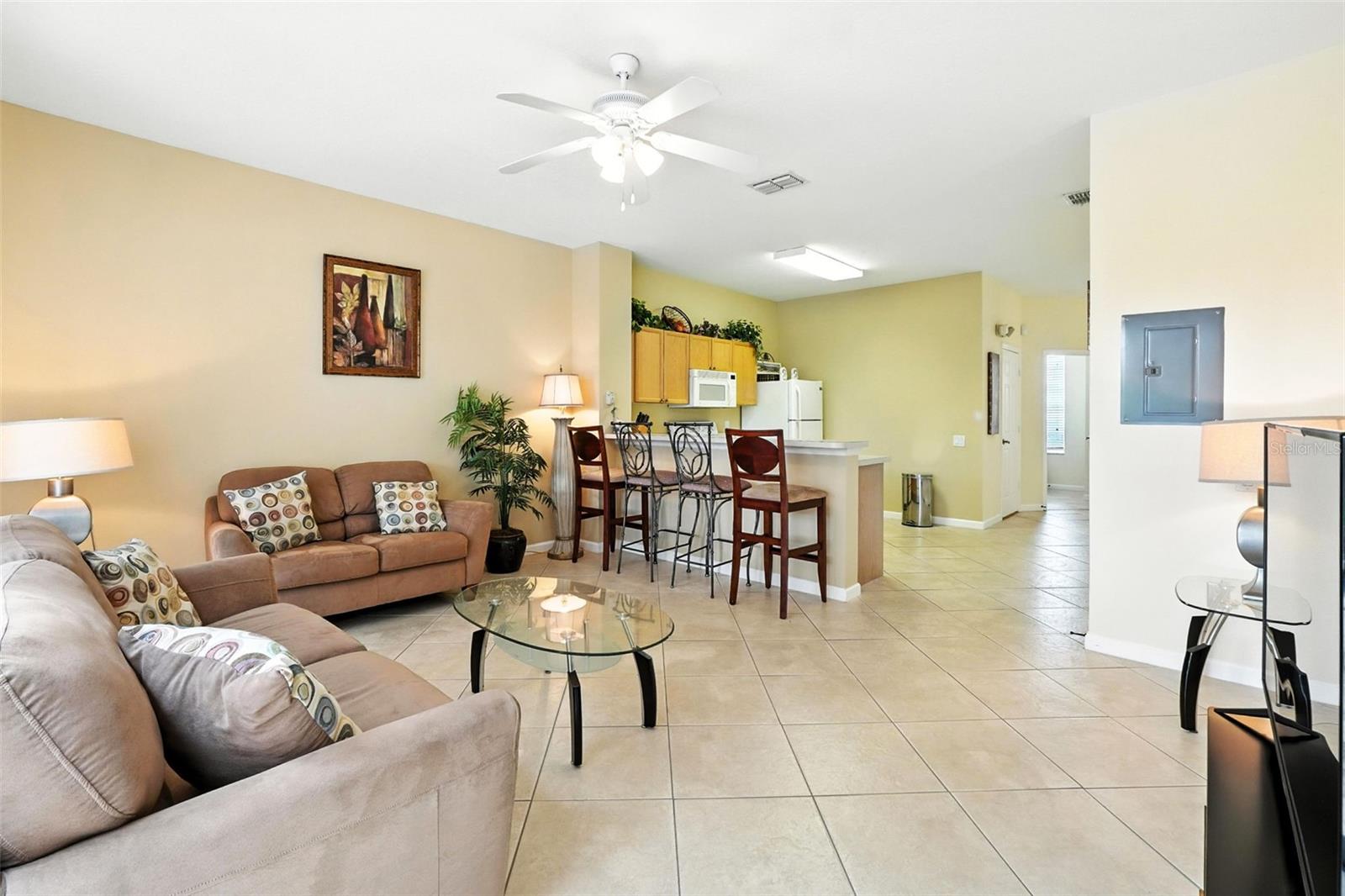 Image 13 of 41 For 2409 Silver Palm Drive