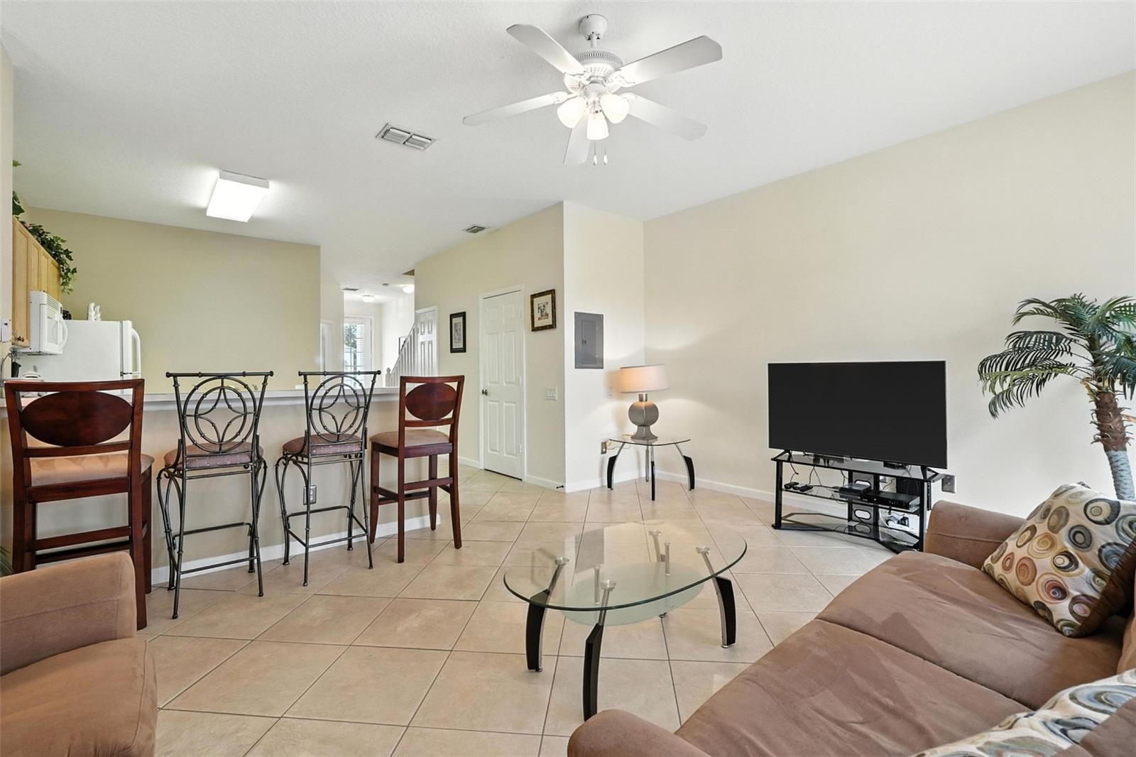 Image 15 of 41 For 2409 Silver Palm Drive