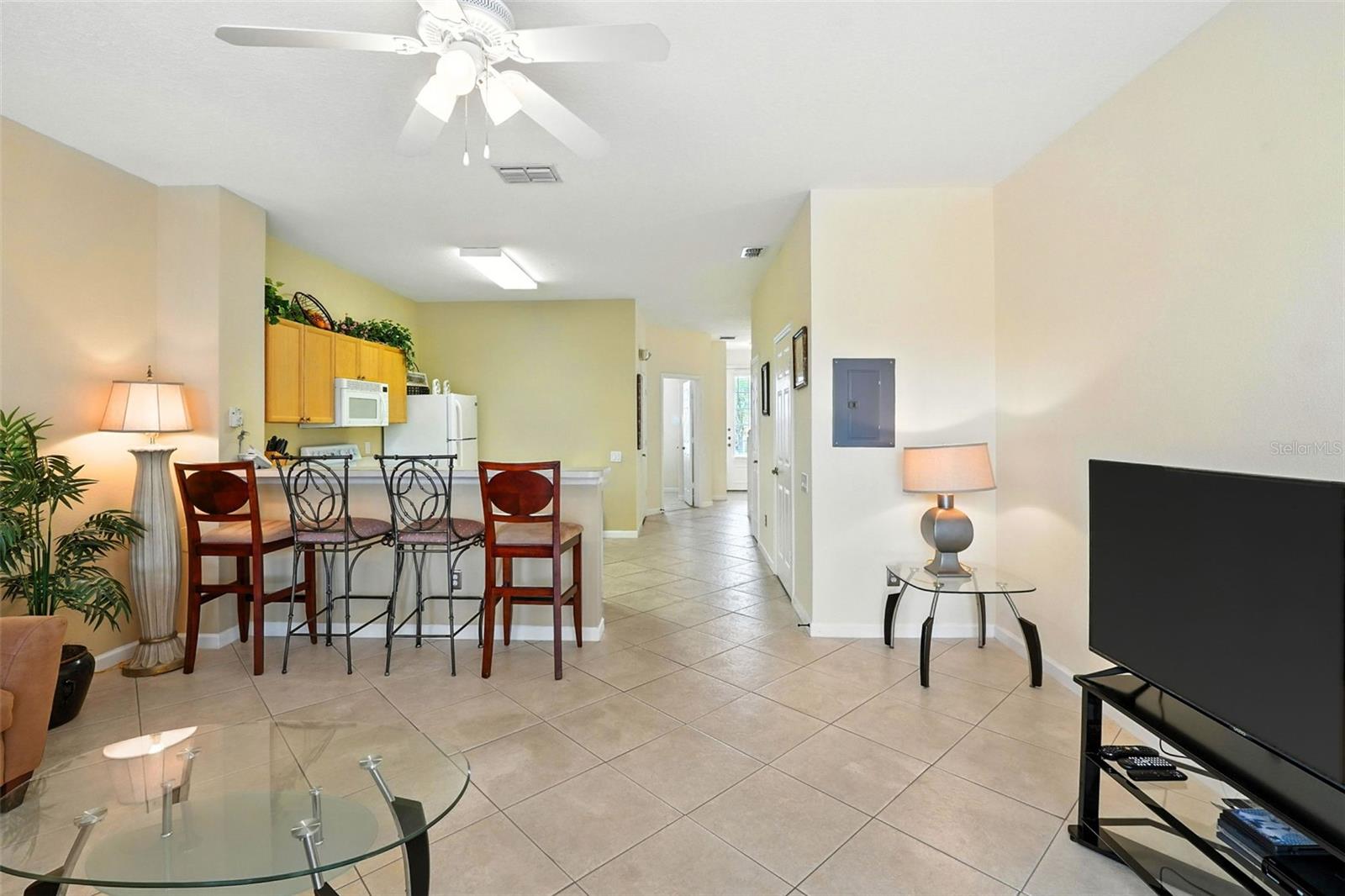 Image 16 of 41 For 2409 Silver Palm Drive