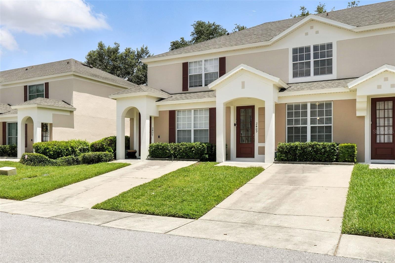 Image 2 of 41 For 2409 Silver Palm Drive