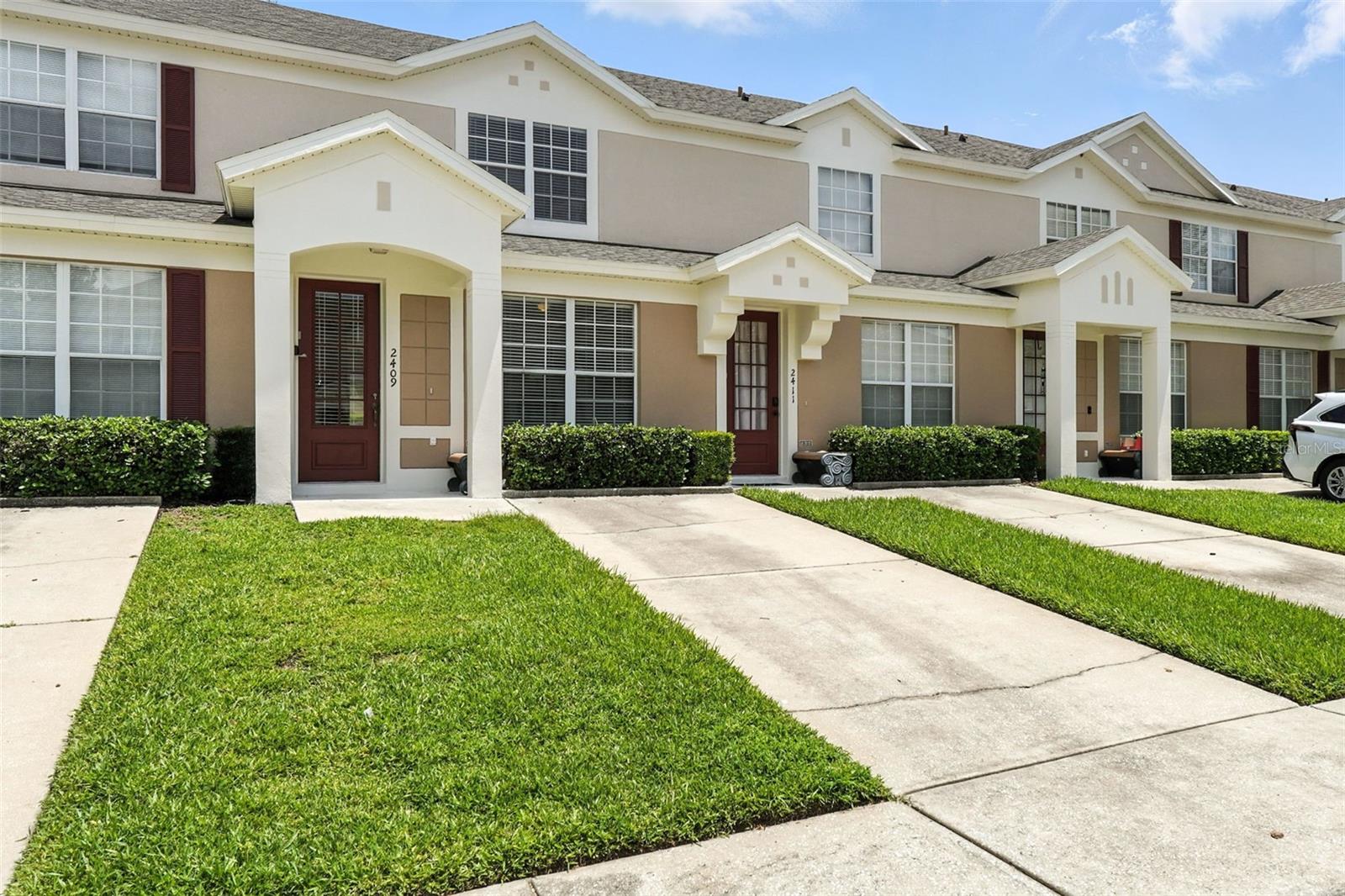 Image 3 of 41 For 2409 Silver Palm Drive