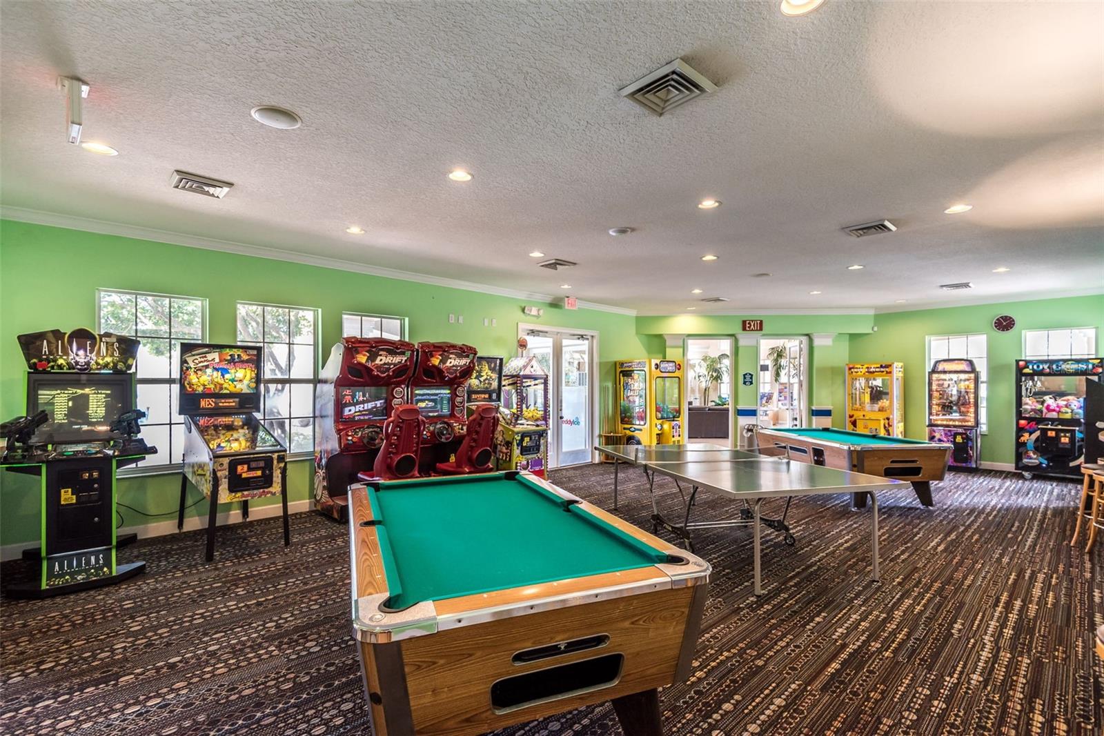 Image 33 of 41 For 2409 Silver Palm Drive
