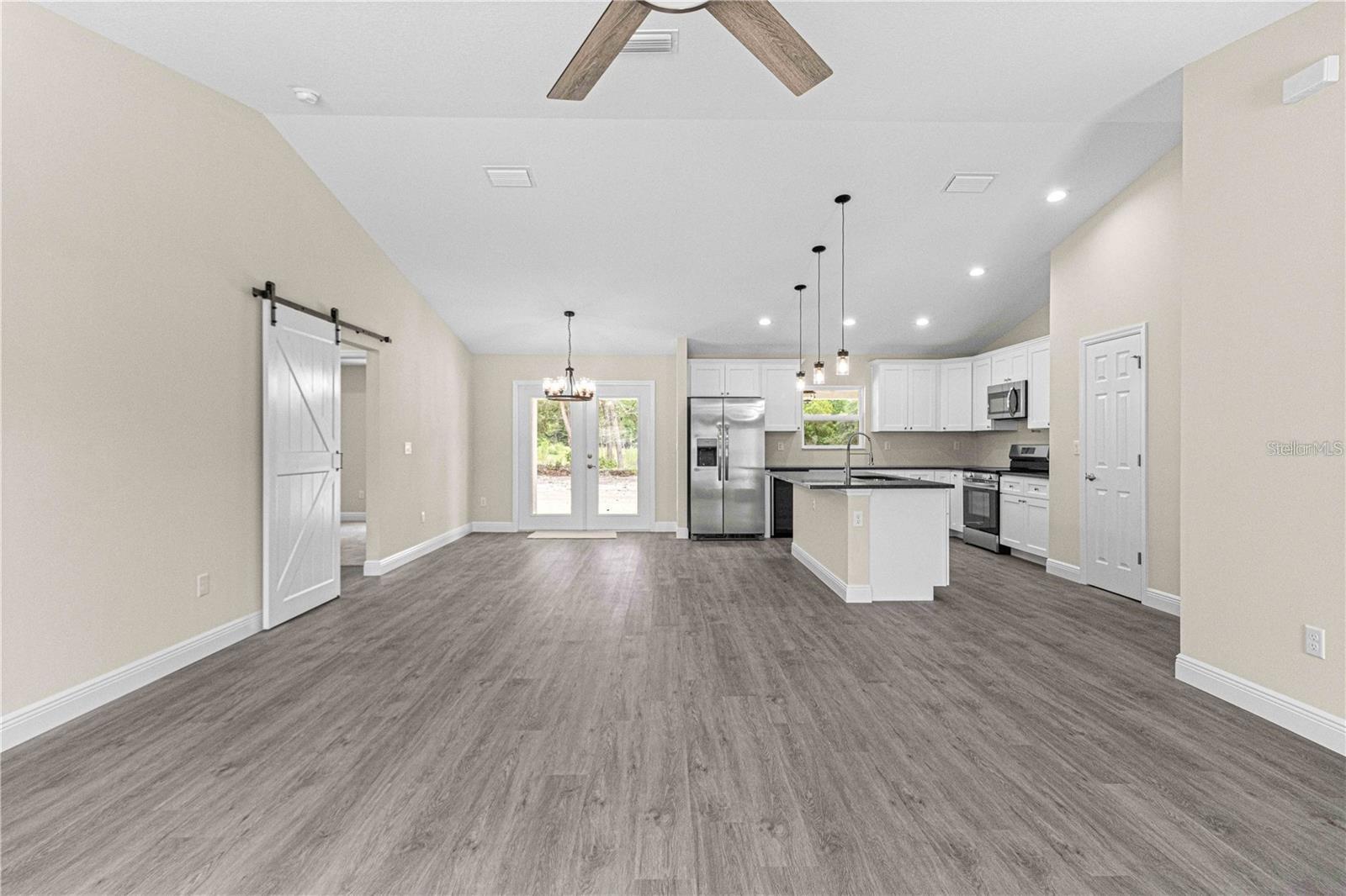 Image 14 of 43 For 12756 80 Street