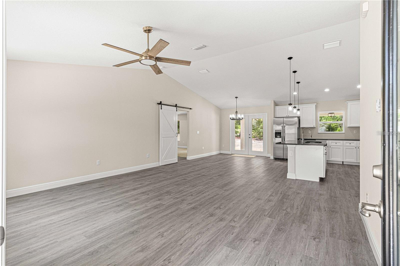 Image 16 of 43 For 12756 80 Street