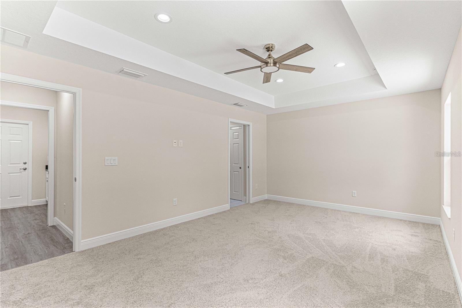Image 24 of 43 For 12756 80 Street