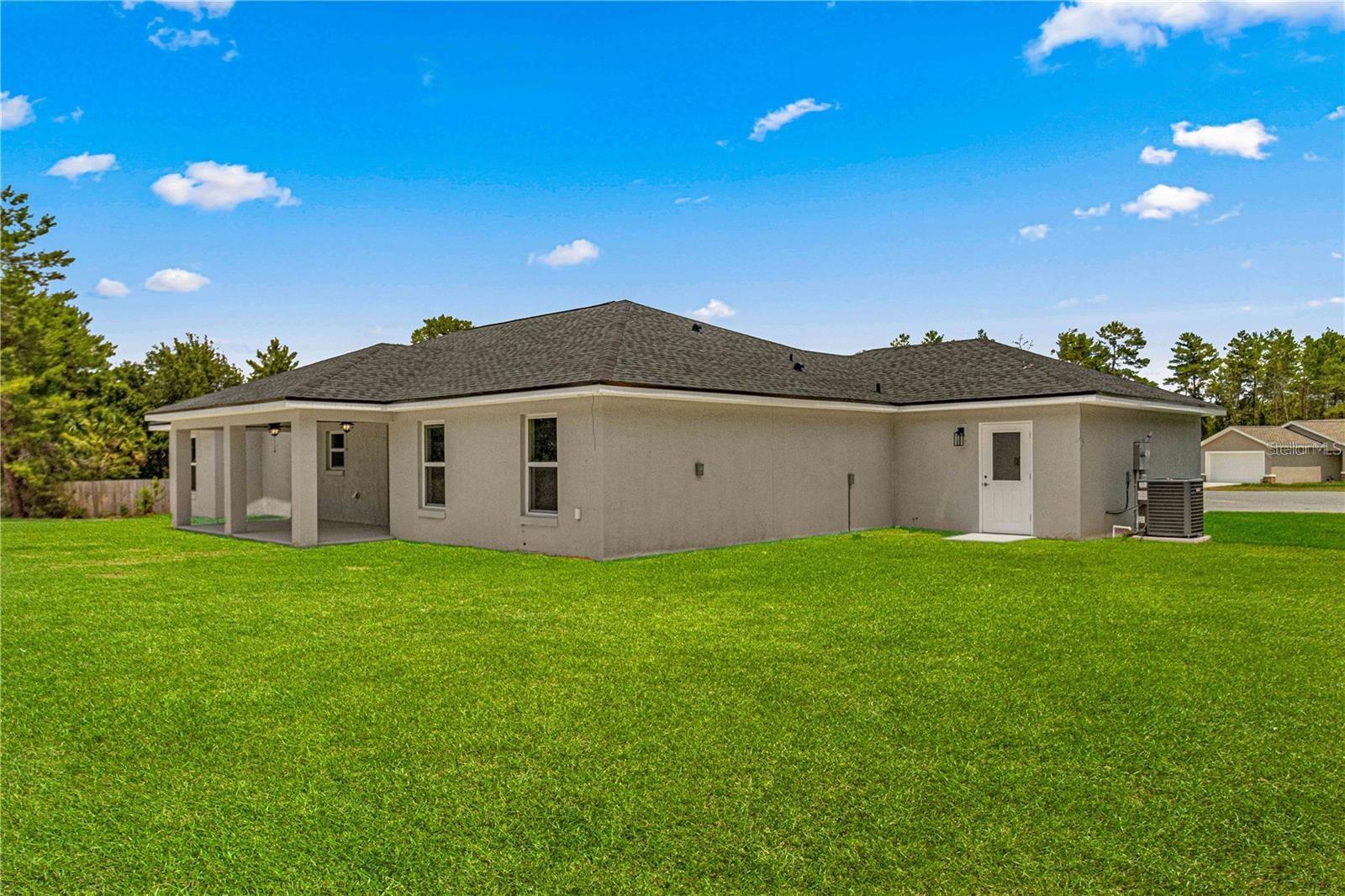 Image 4 of 43 For 12756 80 Street
