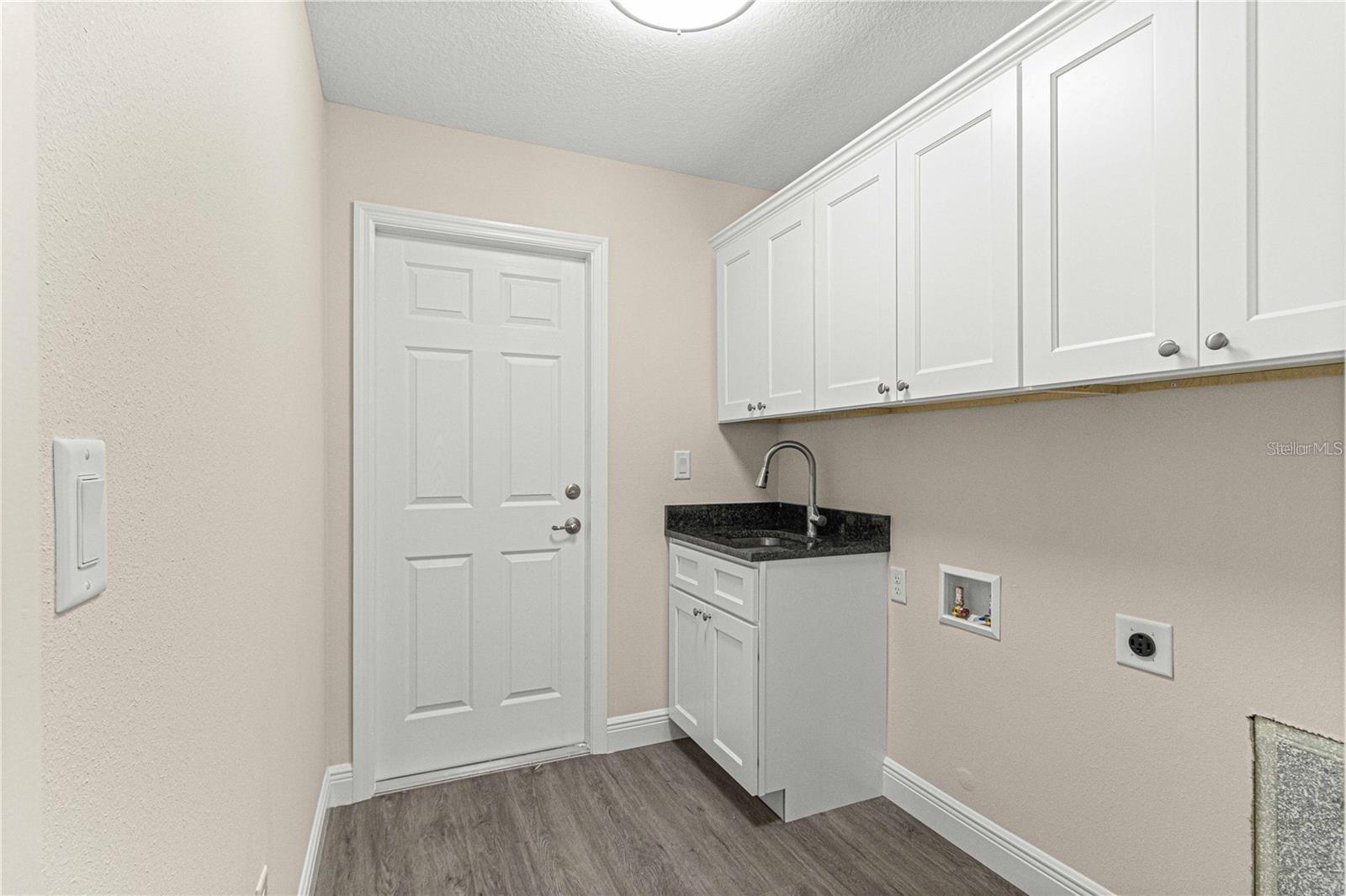 Image 42 of 43 For 12756 80 Street
