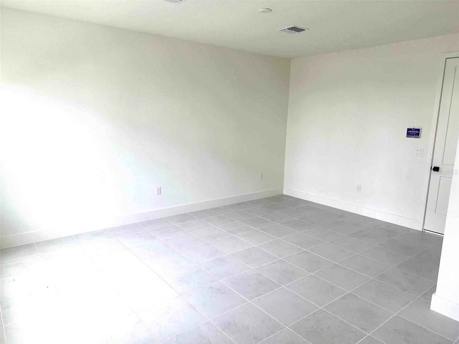 Image 7 of 7 For 15119 Grove Lake Drive