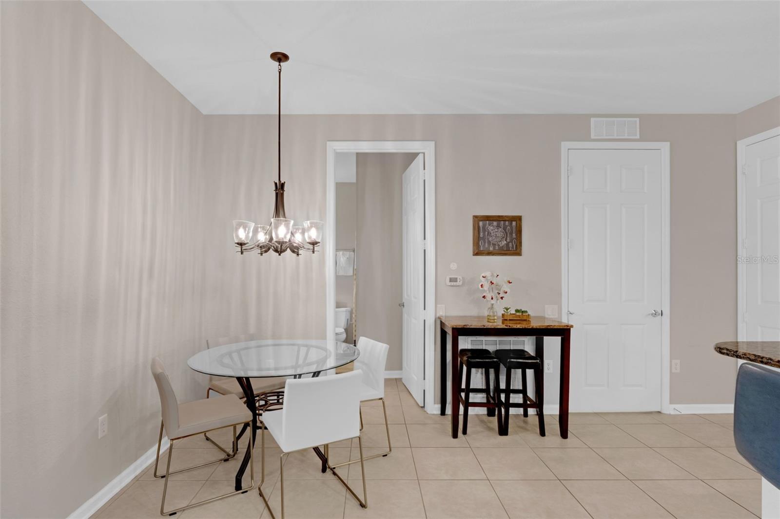 Image 14 of 56 For 4804 Cayview Avenue 20512
