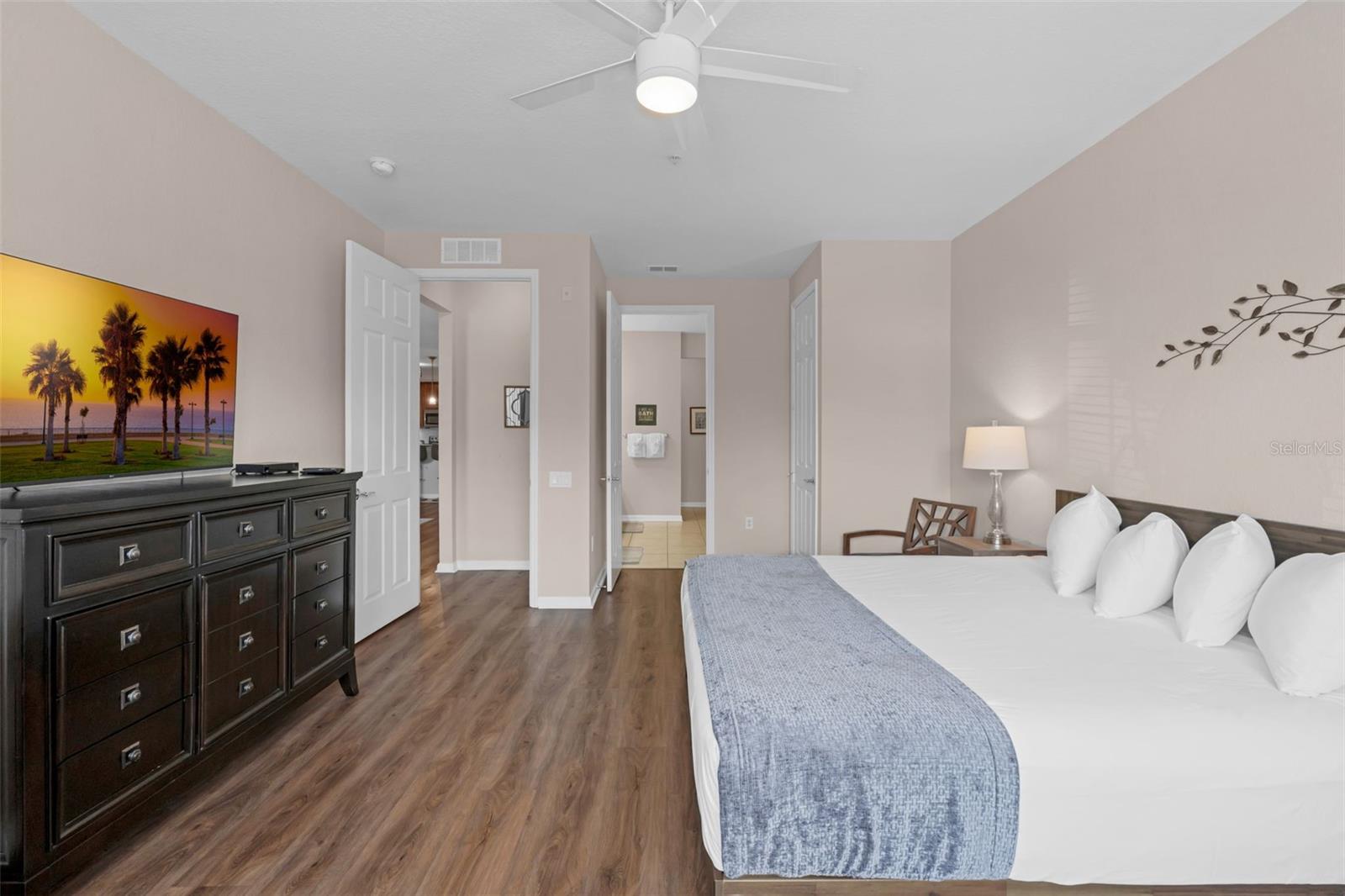Image 27 of 56 For 4804 Cayview Avenue 20512