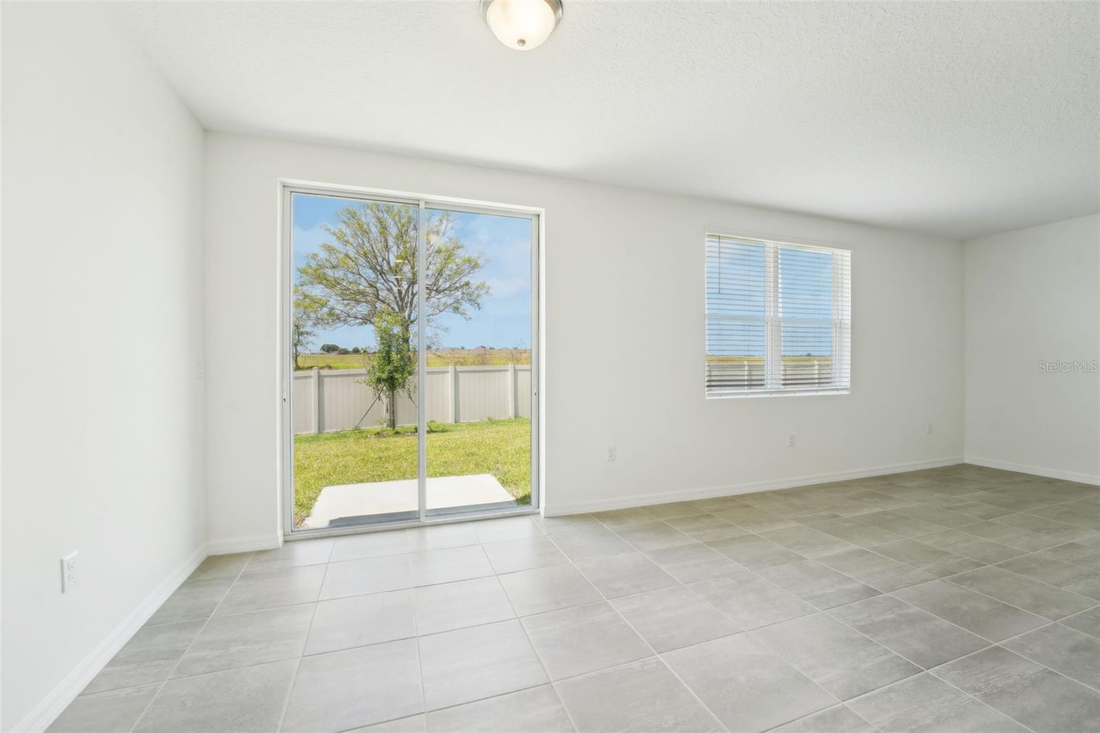 Image 12 of 37 For 1349 Oak Valley Drive