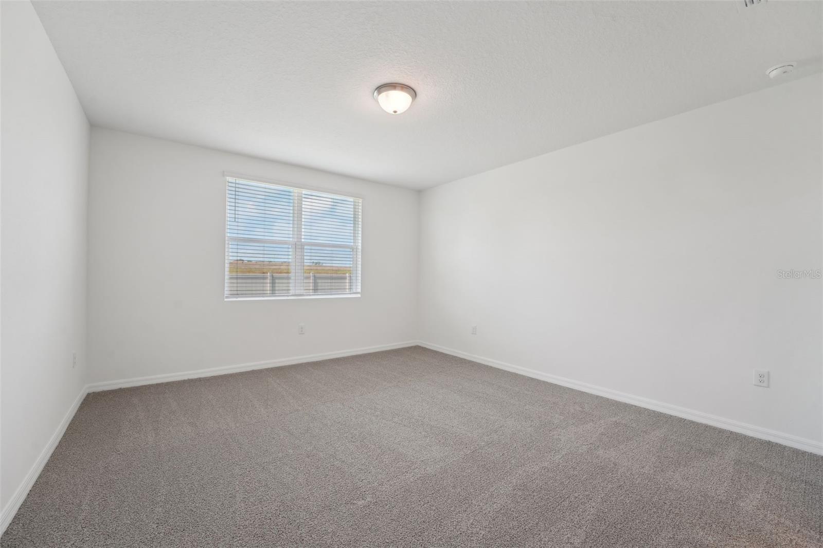 Image 21 of 37 For 1349 Oak Valley Drive
