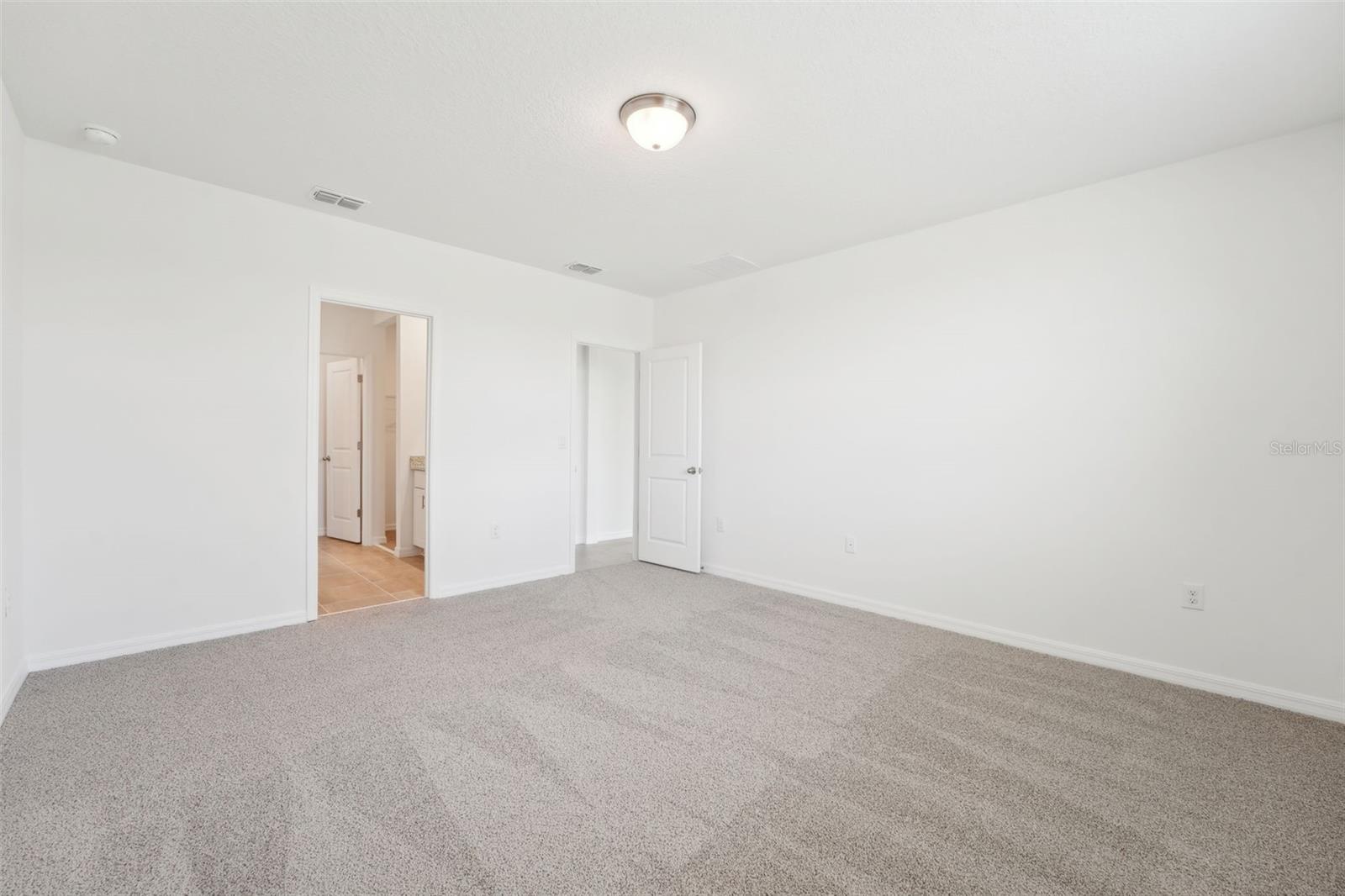 Image 22 of 37 For 1349 Oak Valley Drive