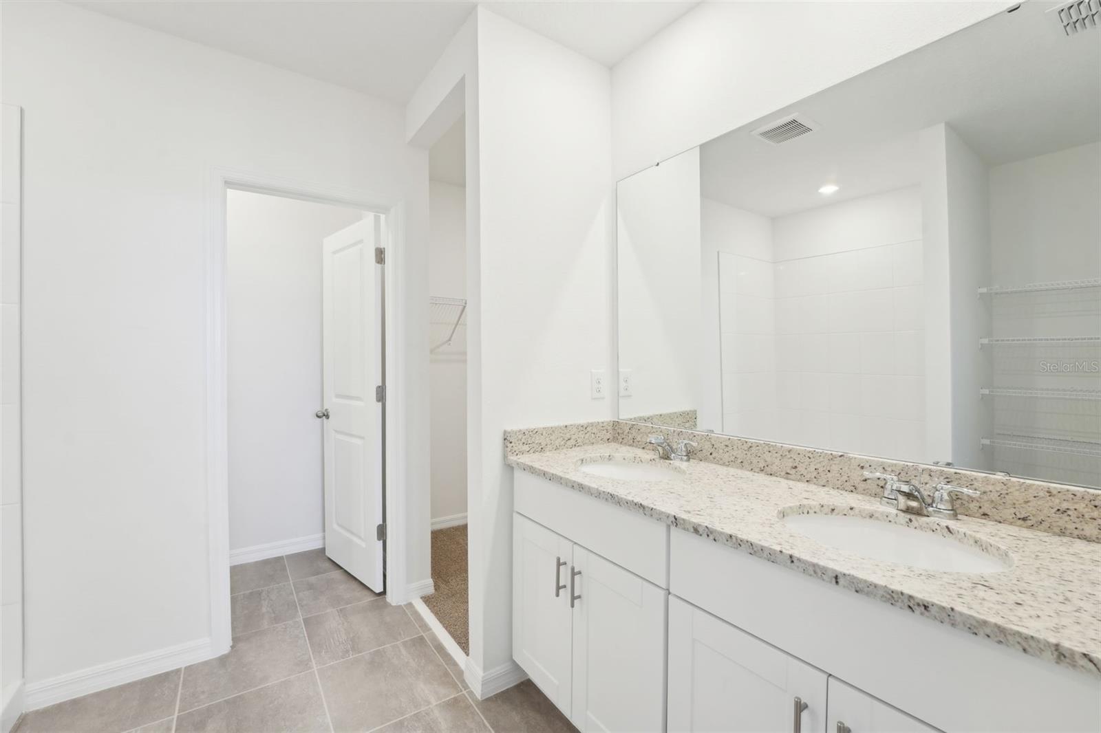 Image 7 of 37 For 1349 Oak Valley Drive