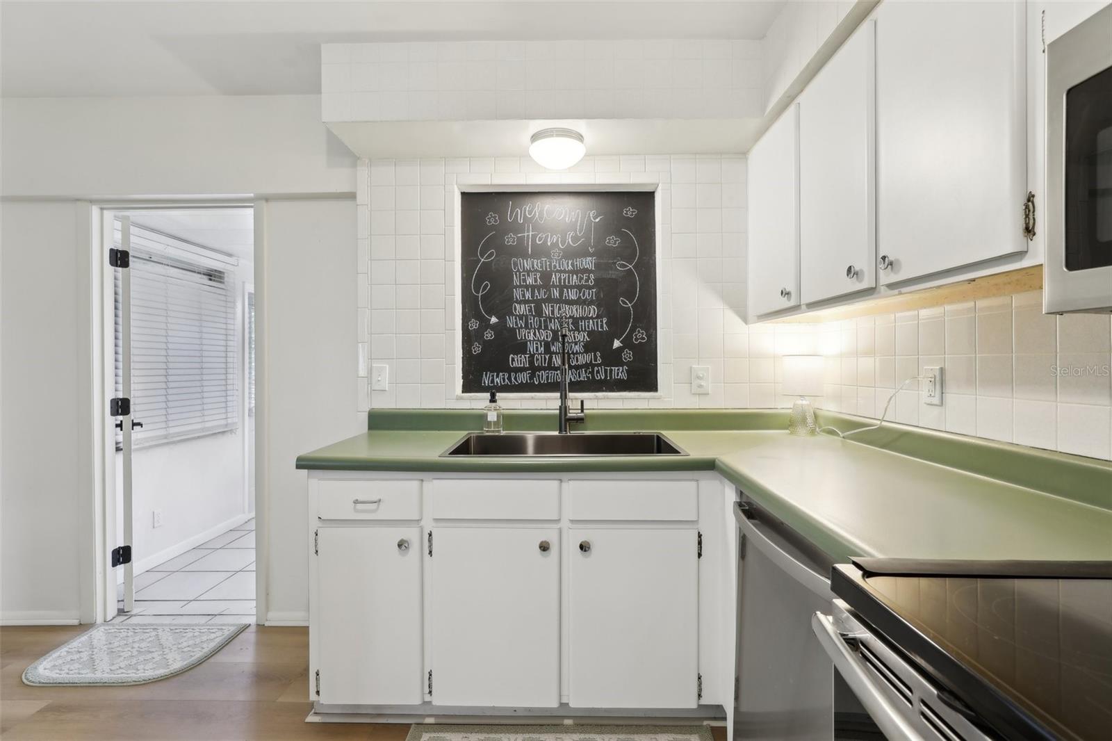 Image 11 of 28 For 1656 Brentlawn Street