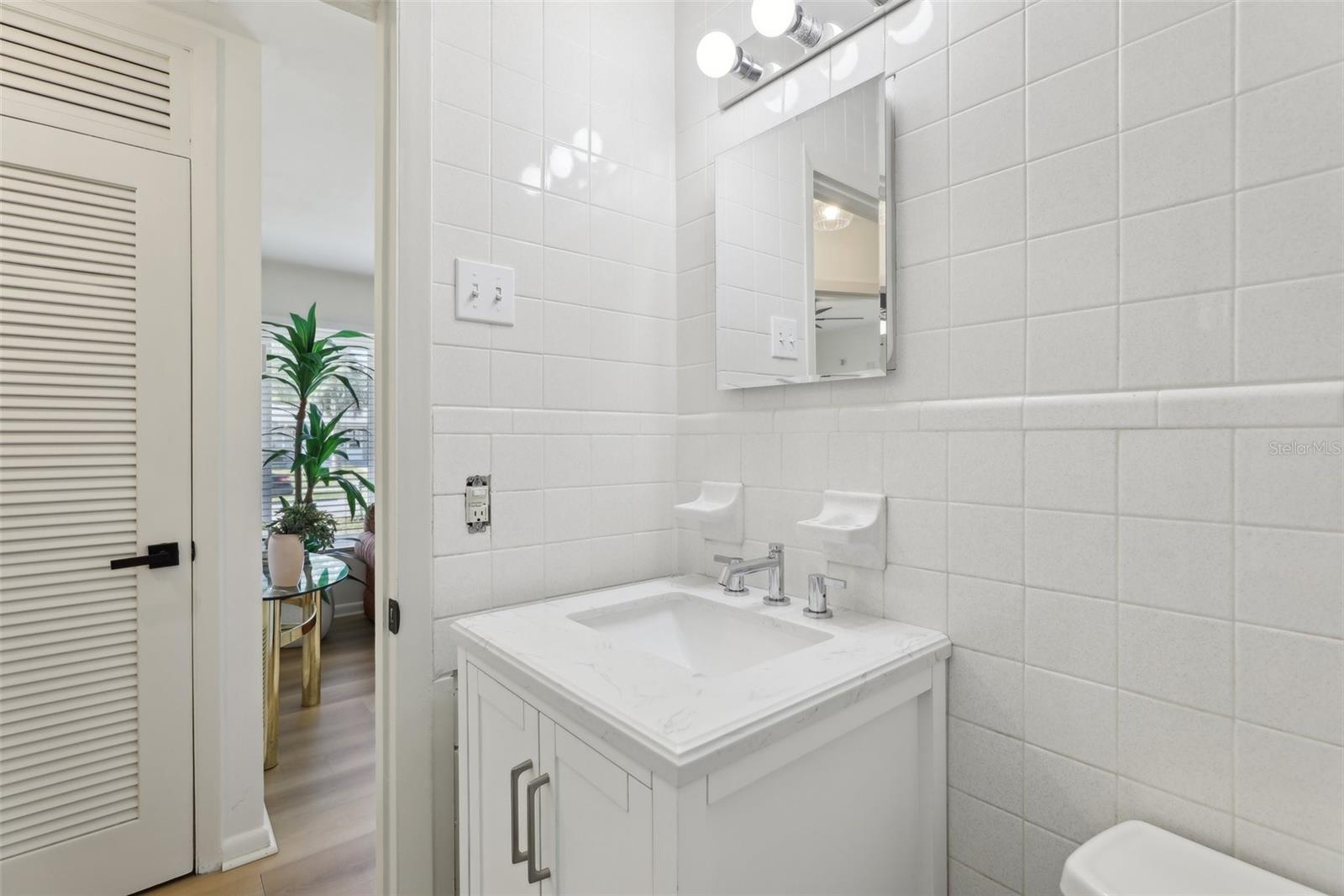 Image 19 of 28 For 1656 Brentlawn Street
