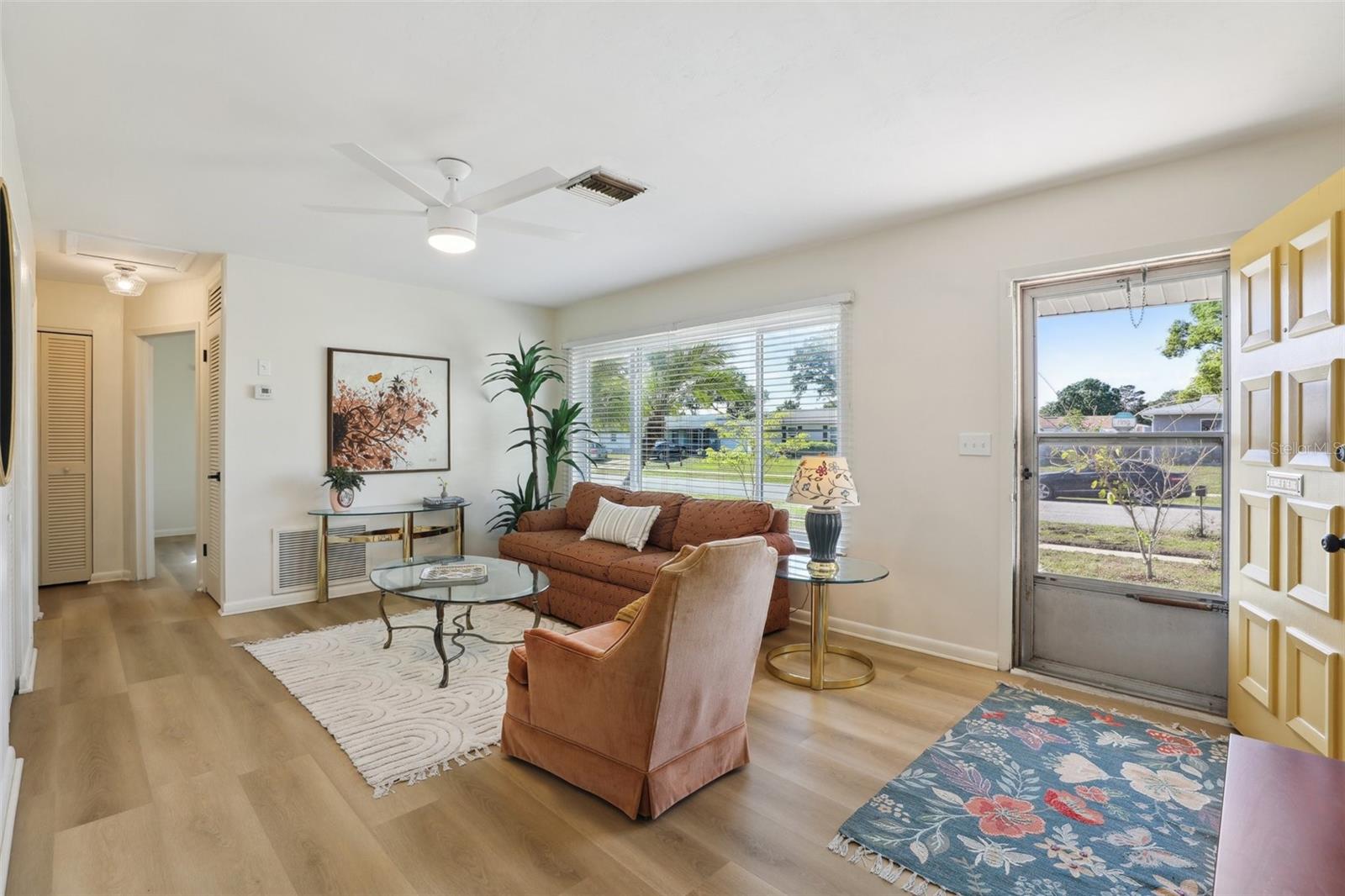 Image 6 of 28 For 1656 Brentlawn Street