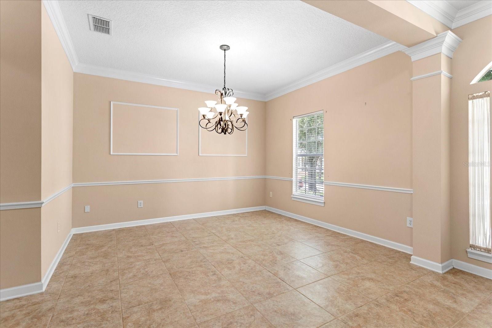 Image 13 of 52 For 922 Jasmine Street