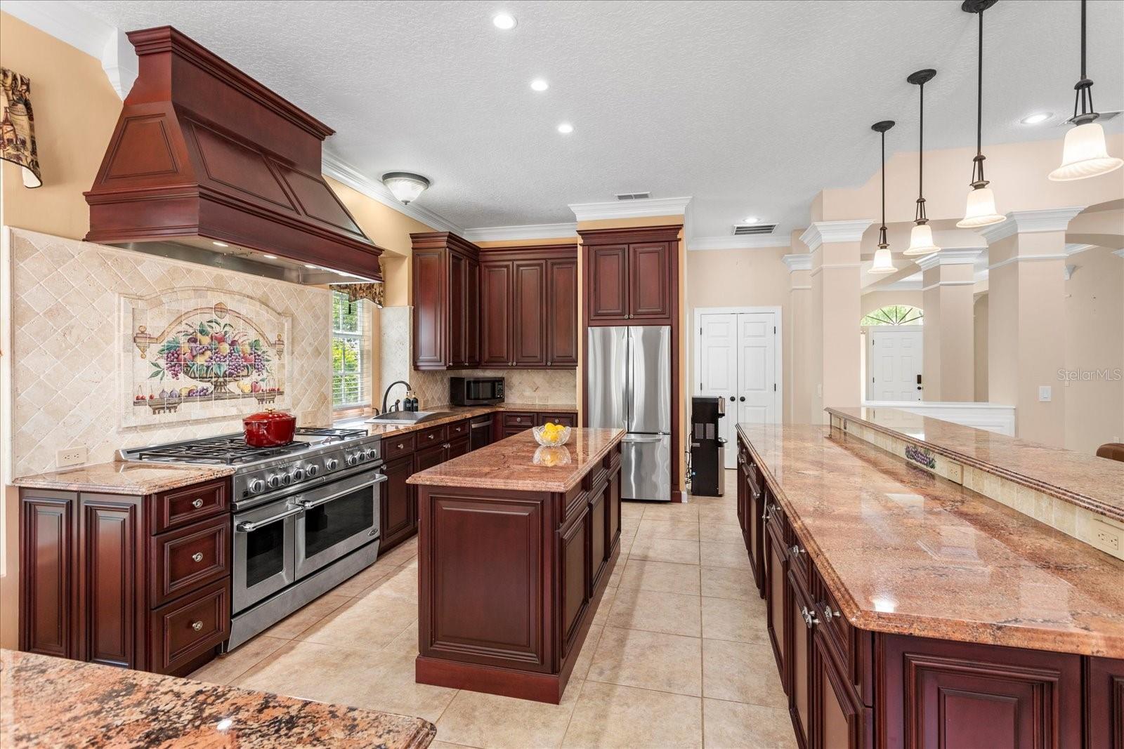 Image 7 of 52 For 922 Jasmine Street