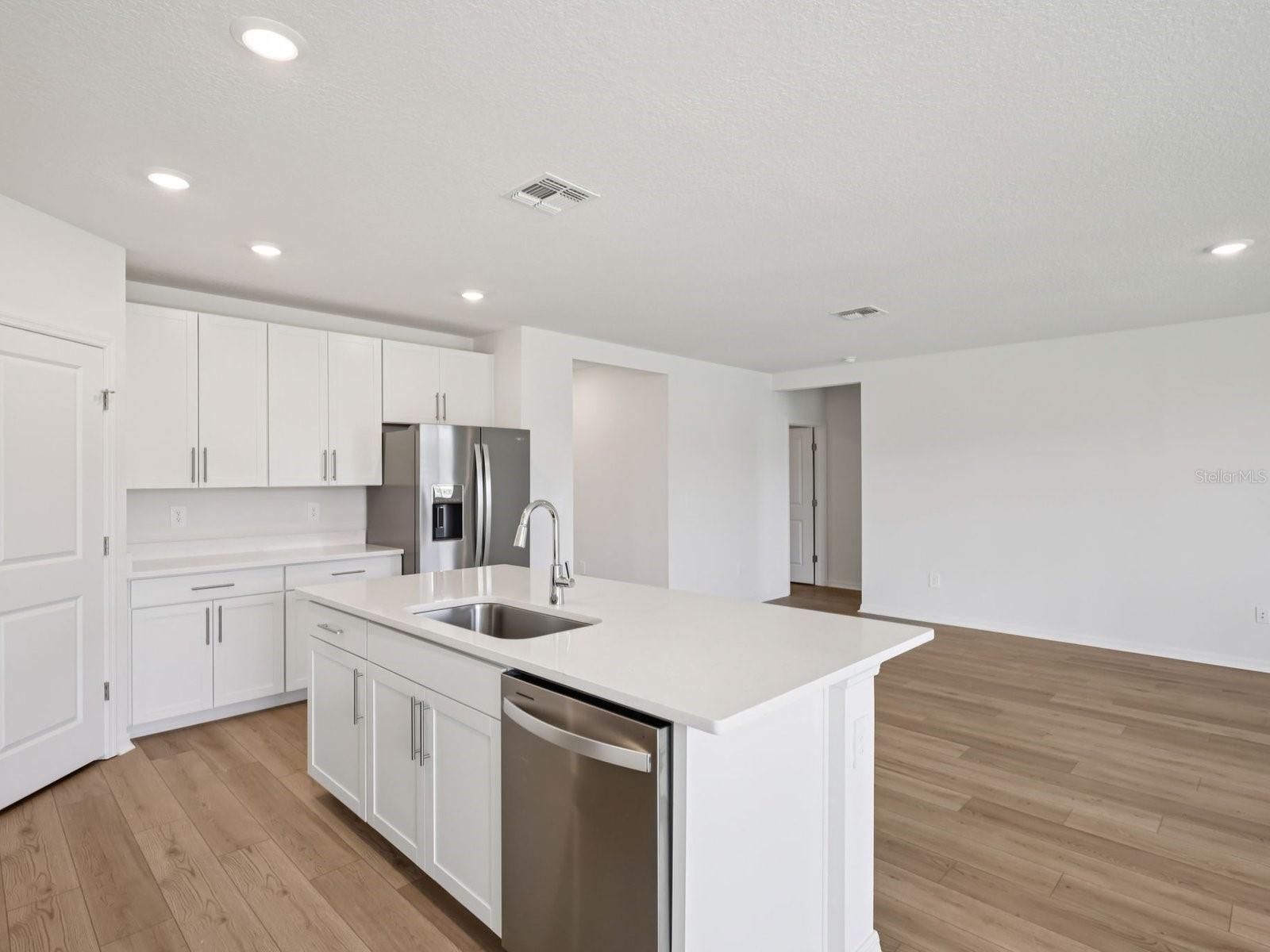 Image 14 of 50 For 2069 Rosewood Drive