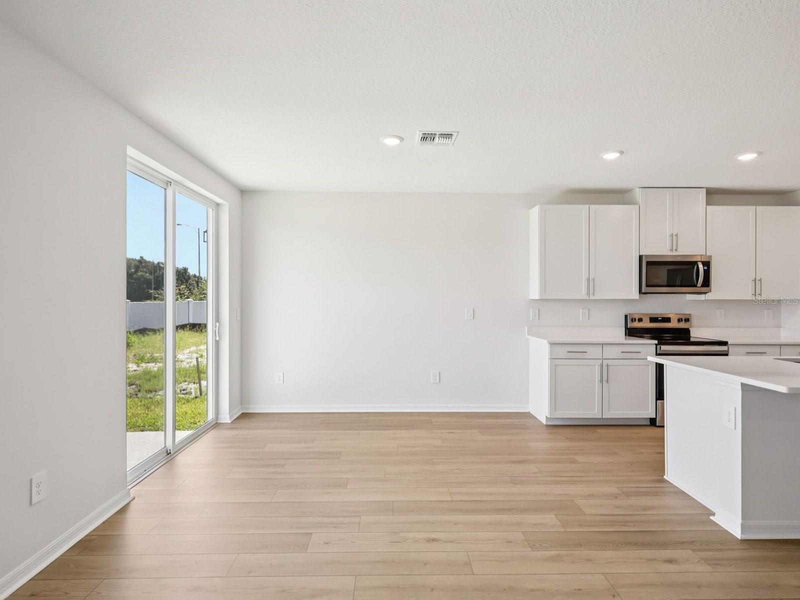 Image 8 of 50 For 2069 Rosewood Drive