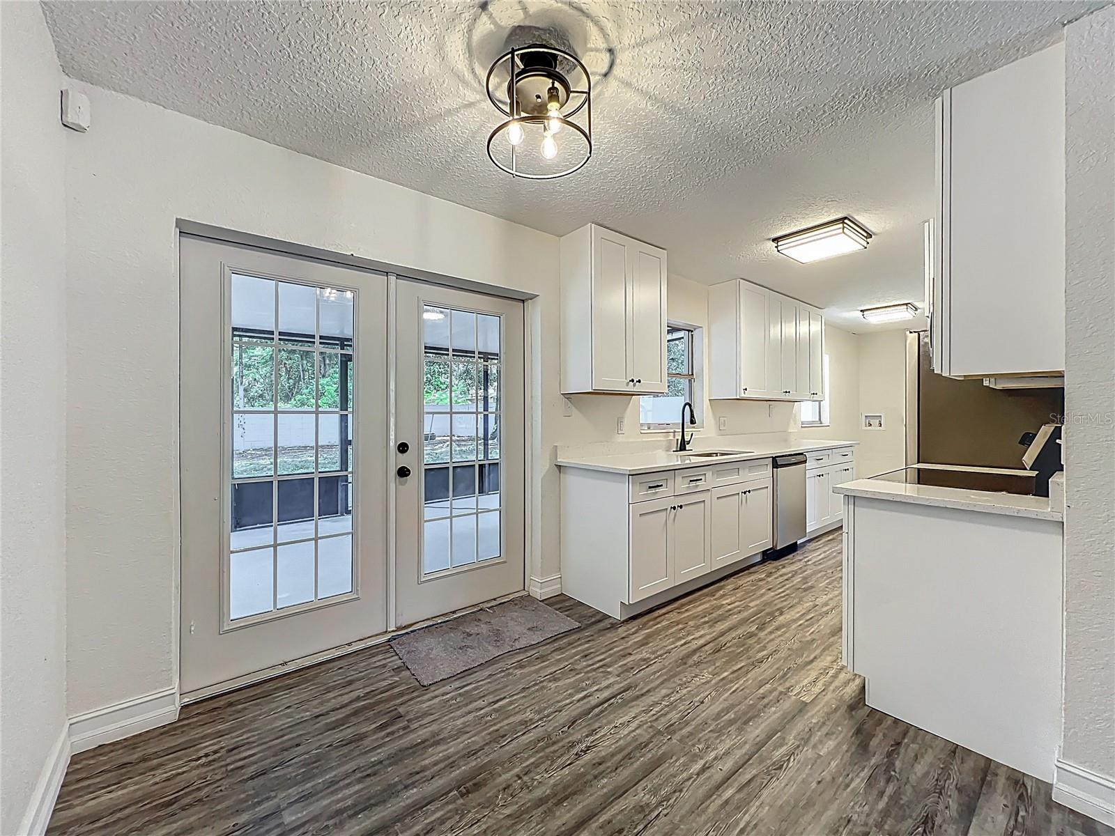 Image 6 of 25 For 2109 Hartwell Avenue