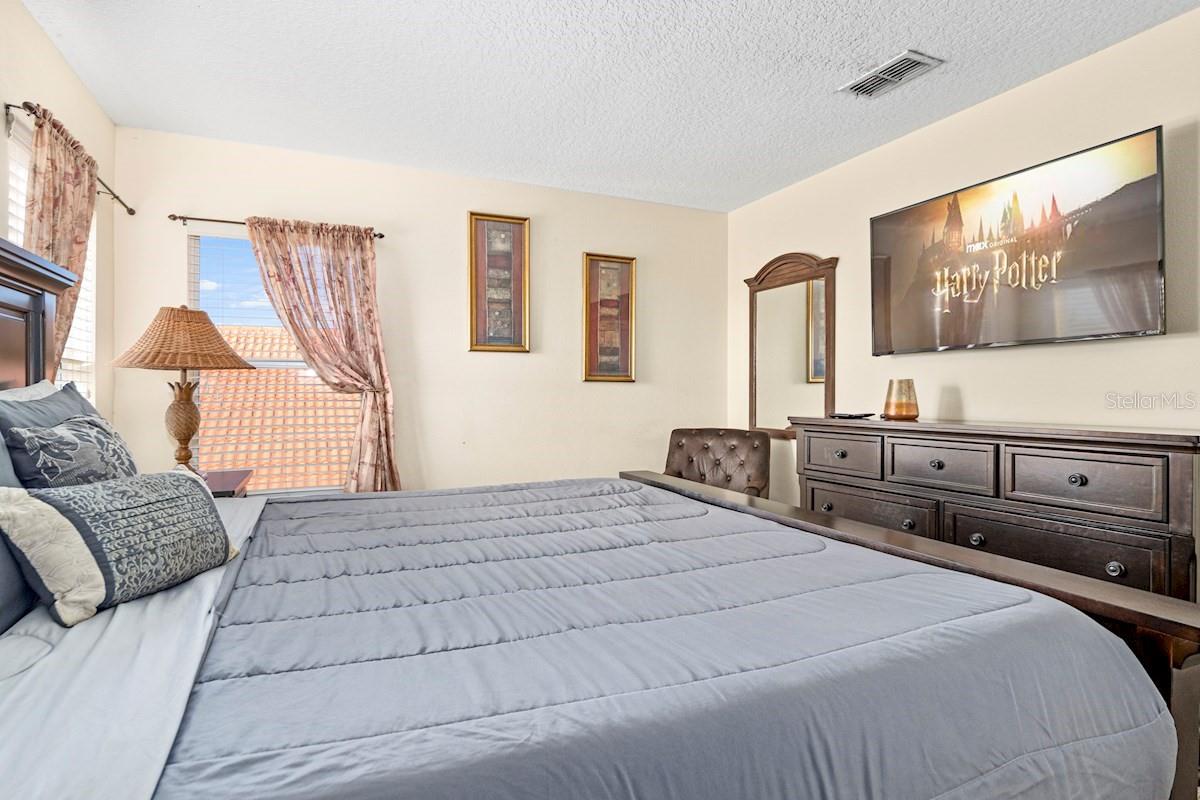 Image 32 of 59 For 1428 Solana Circle