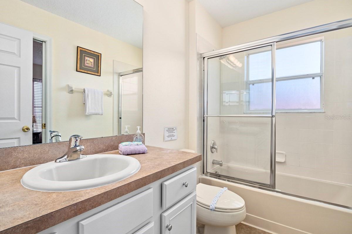 Image 33 of 59 For 1428 Solana Circle