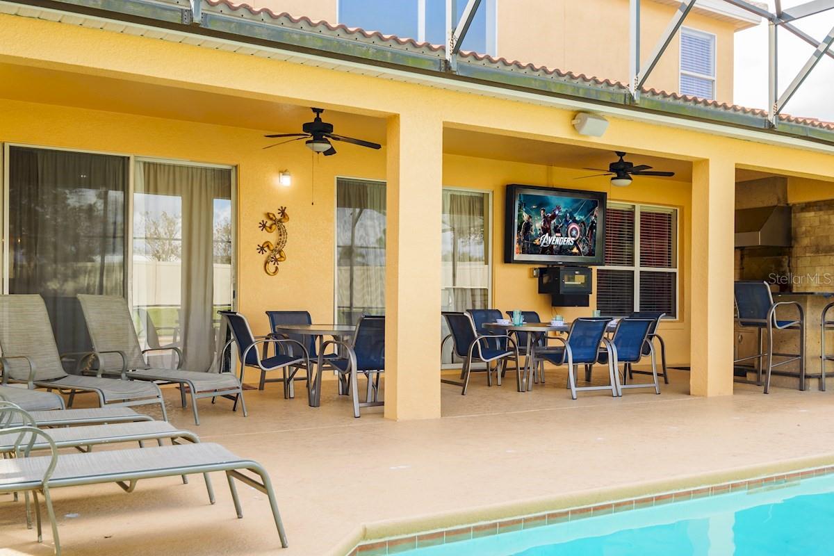 Image 7 of 59 For 1428 Solana Circle