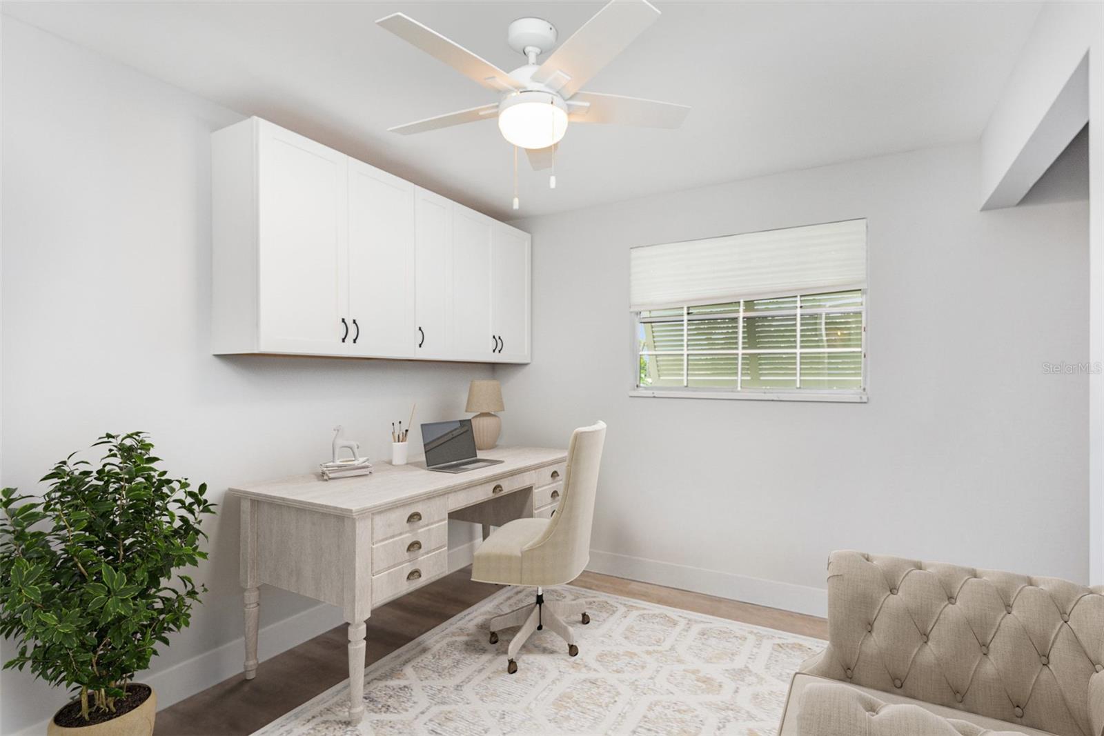 Image 16 of 23 For 692 Gaslight Drive