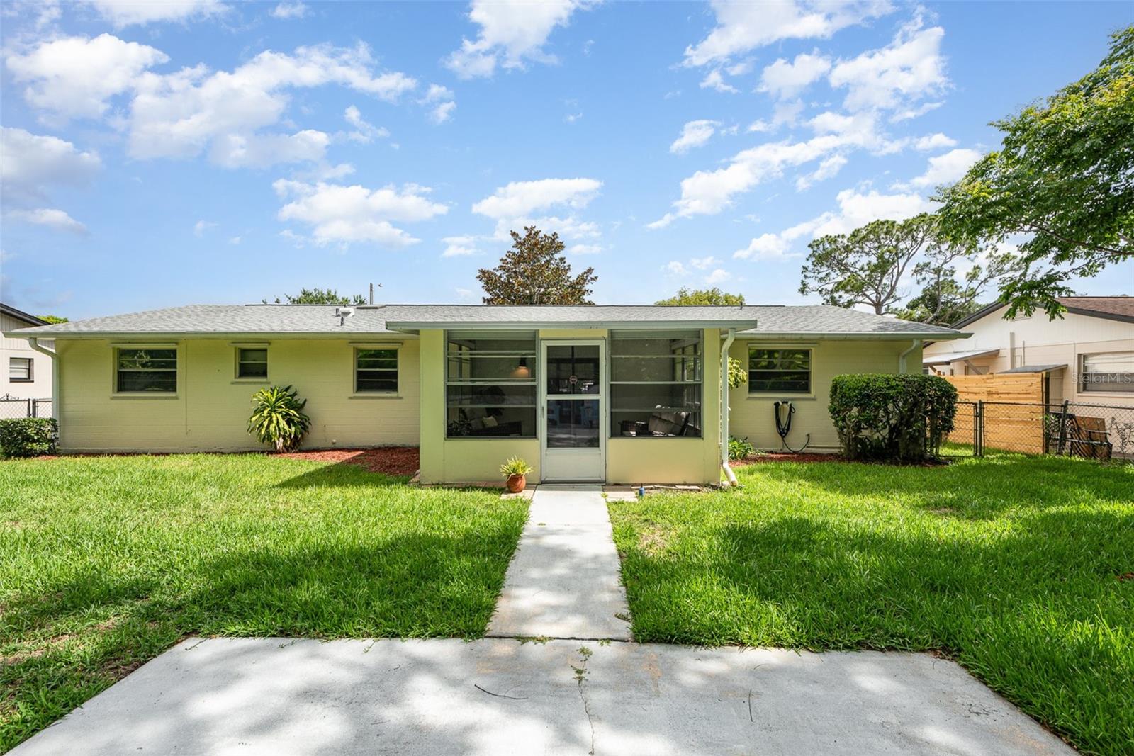 Image 22 of 23 For 692 Gaslight Drive