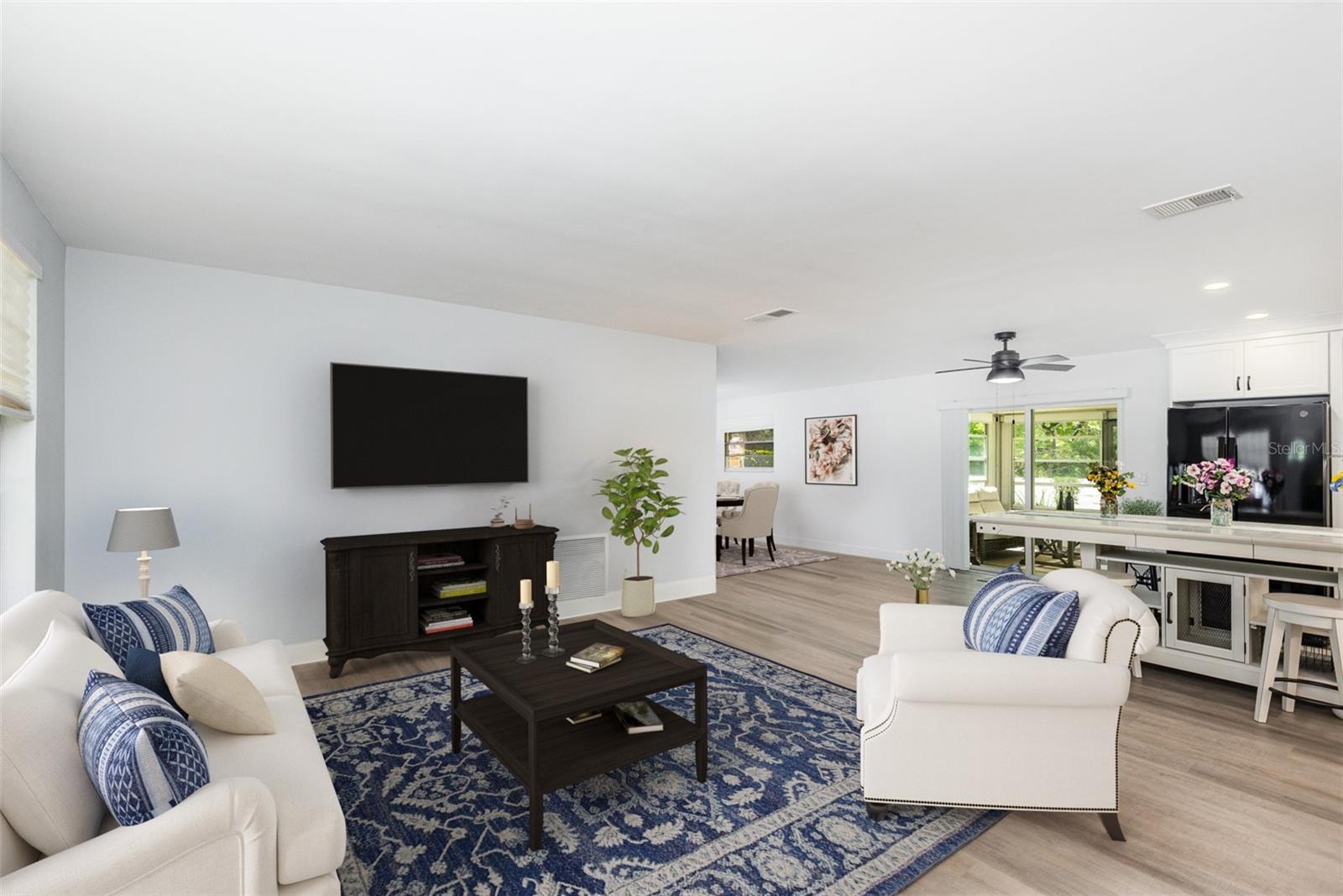 Image 3 of 23 For 692 Gaslight Drive