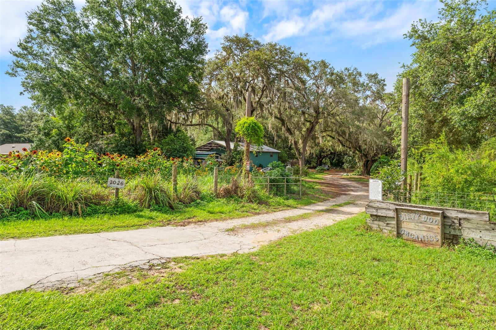 Image 3 of 99 For 2016 Lewis Road