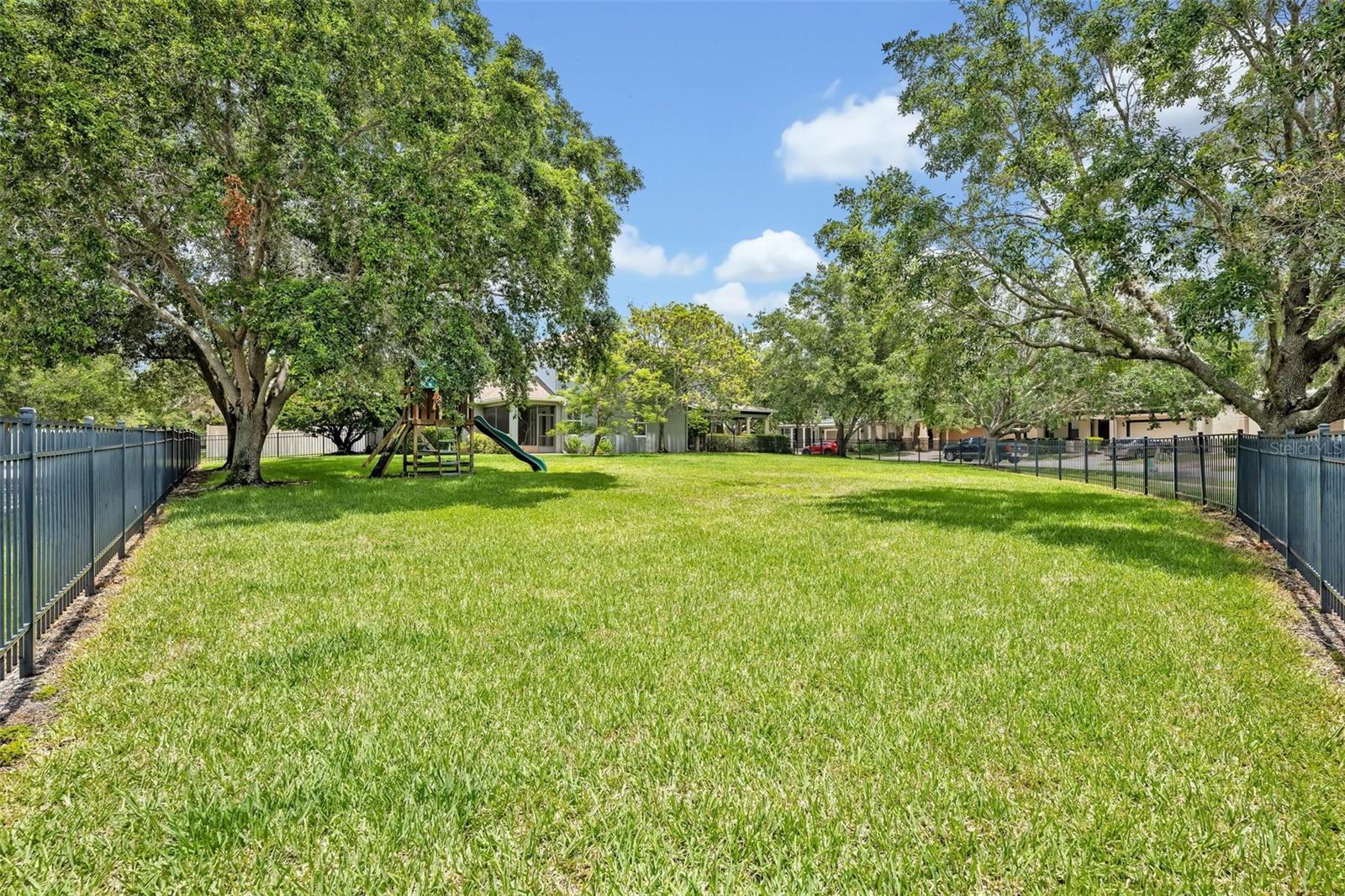 Image 3 of 34 For 513 Legacy Park Drive