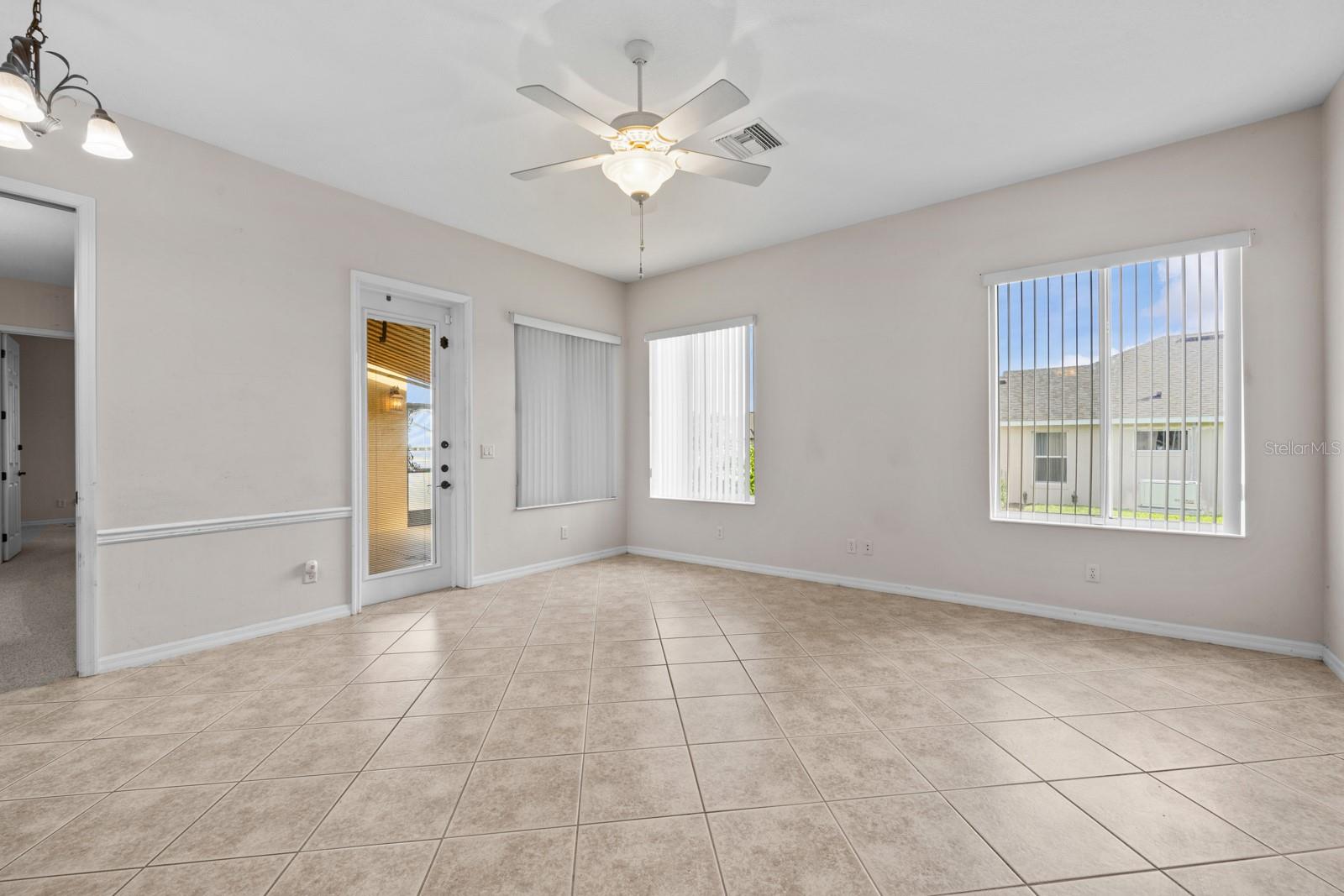 Image 13 of 45 For 5339 Pond Crossing Place