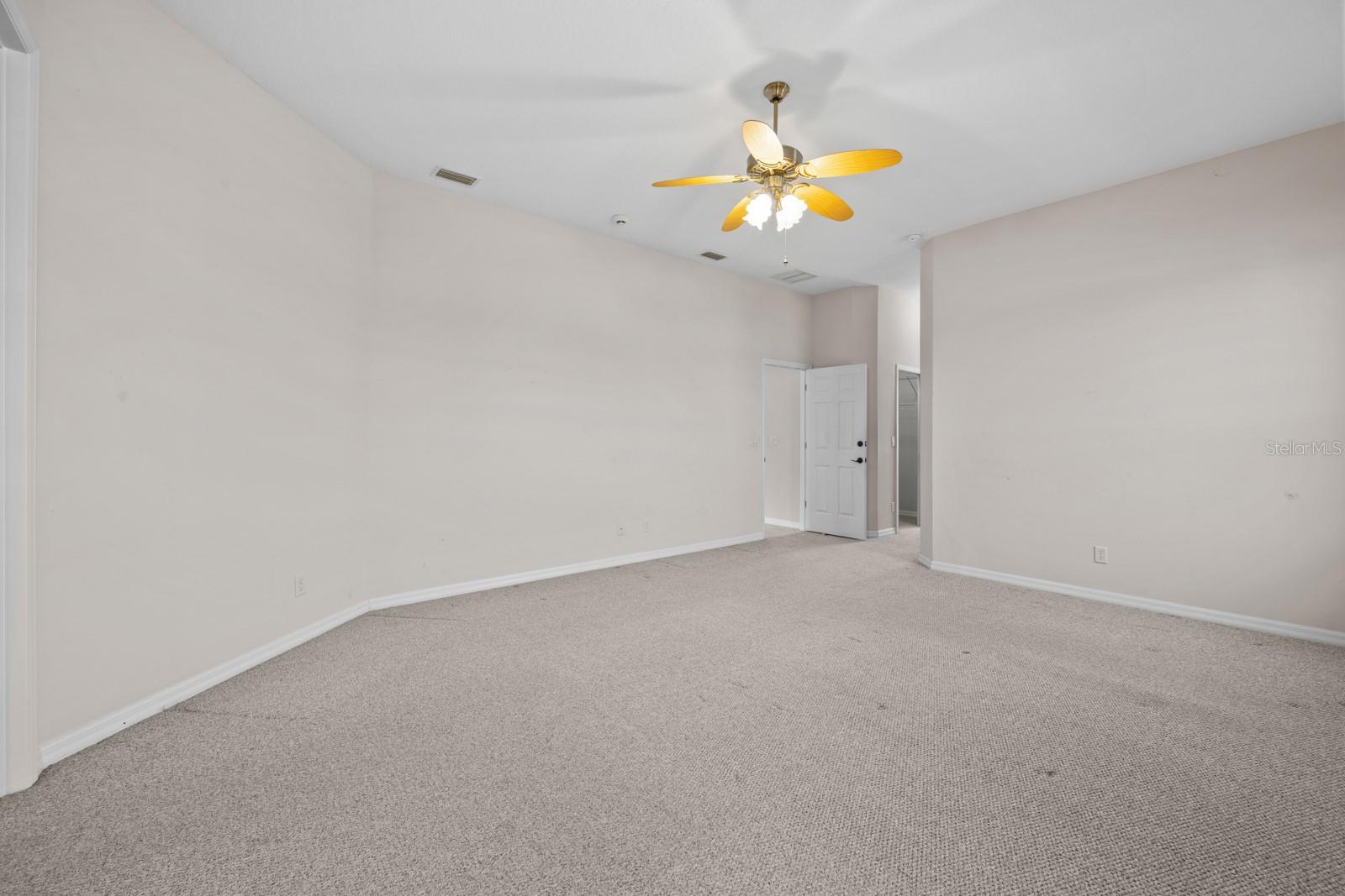 Image 21 of 45 For 5339 Pond Crossing Place
