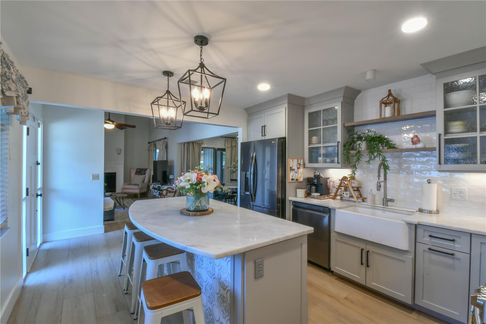 Image 18 of 43 For 271 Raintree Drive