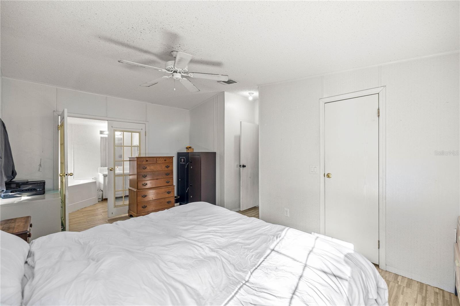 Image 14 of 33 For 16410 119th Street